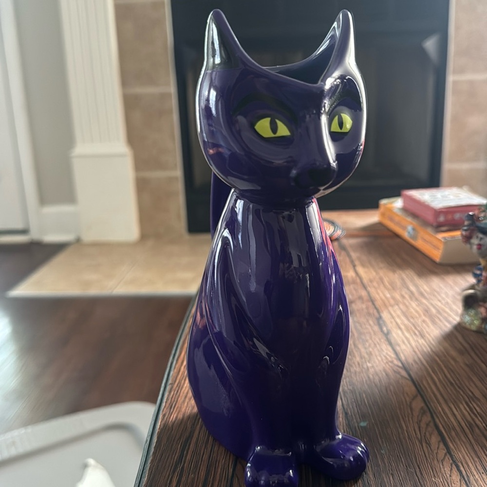 Hocus Pocus Binx Carafe Creamer